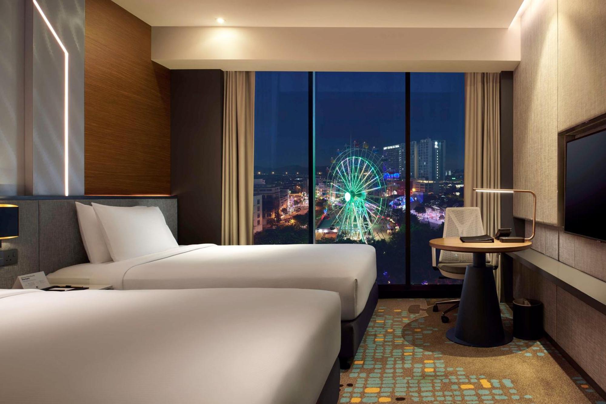 Doubletree By Hilton Shah Alam I-City Exterior photo Deluxe Room