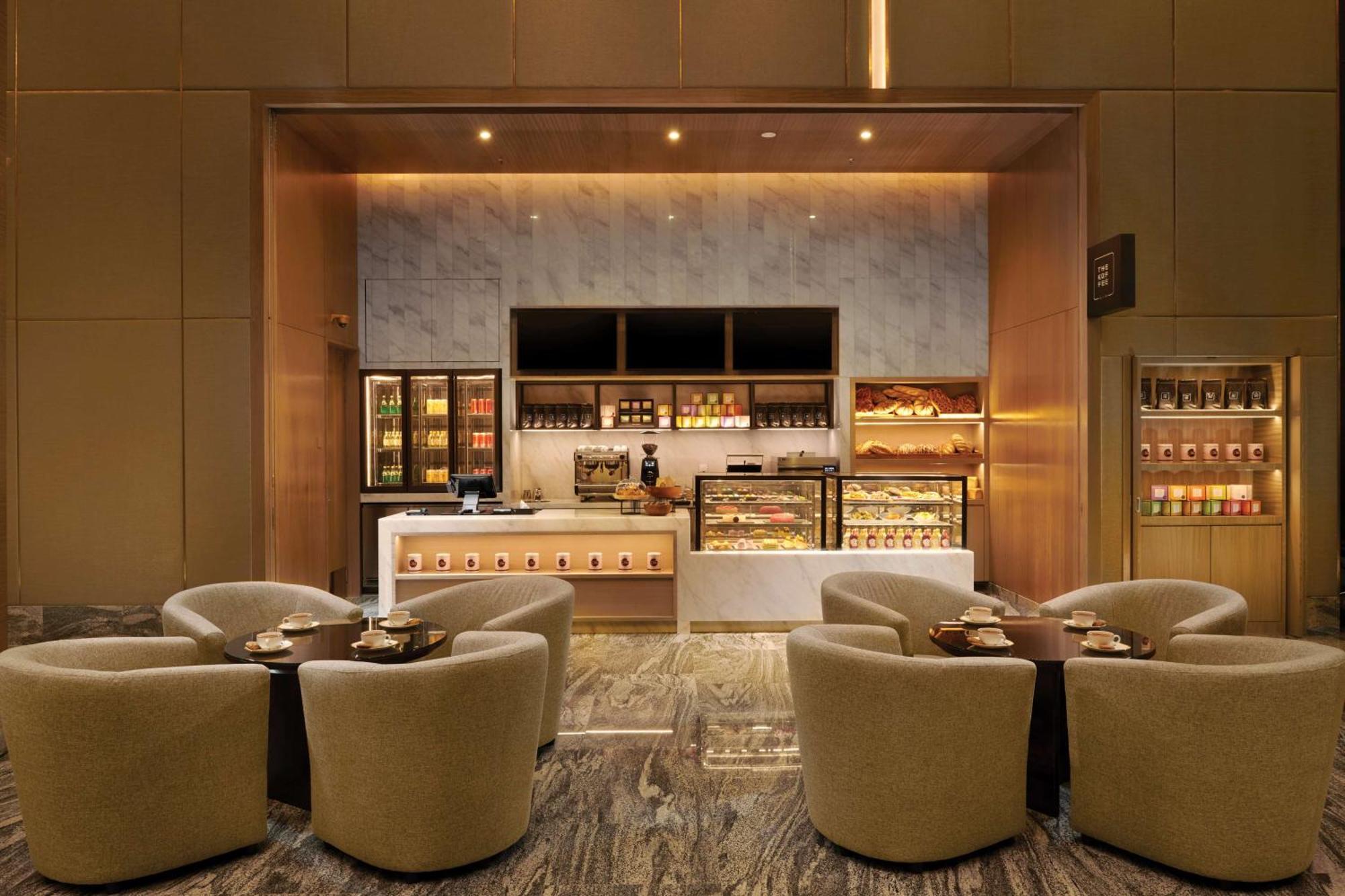 Doubletree By Hilton Shah Alam I-City Exterior photo The Lounge at the airport