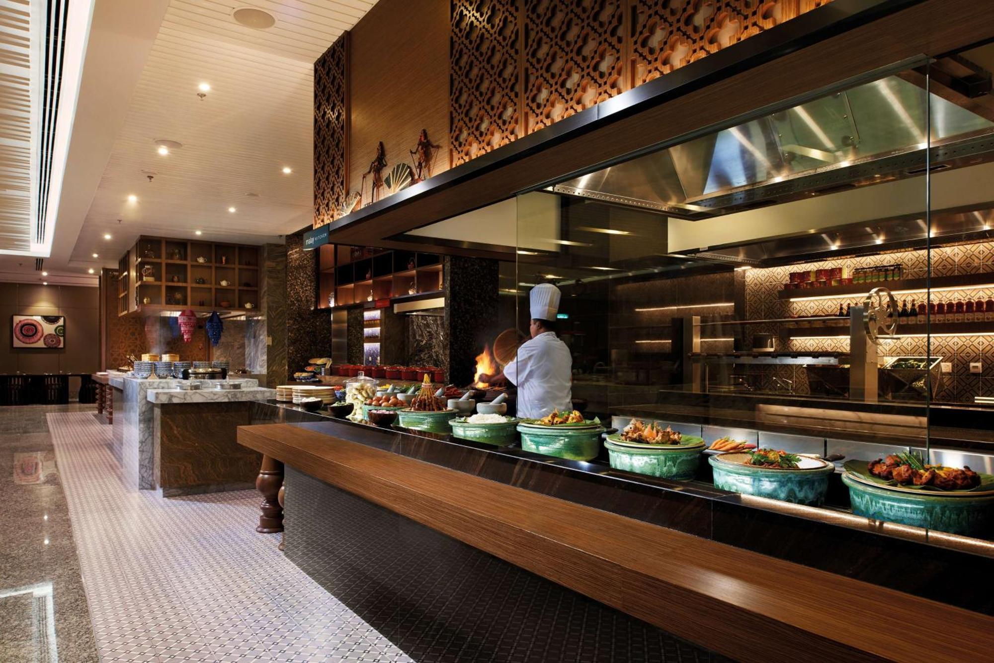 Doubletree By Hilton Shah Alam I-City Exterior photo The buffet at the hotel