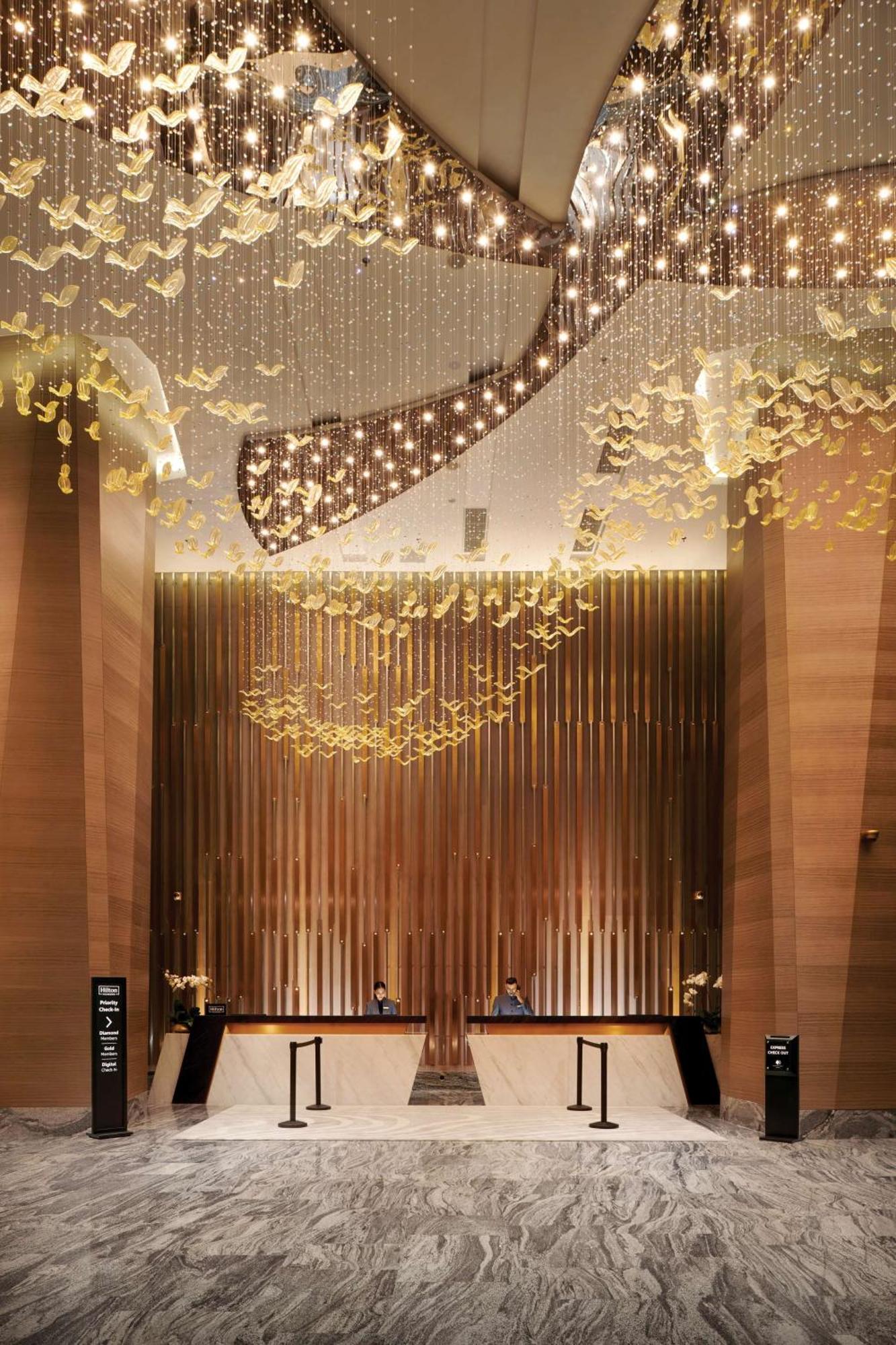 Doubletree By Hilton Shah Alam I-City Exterior photo The lobby of the Ritz-Carlton, Seoul