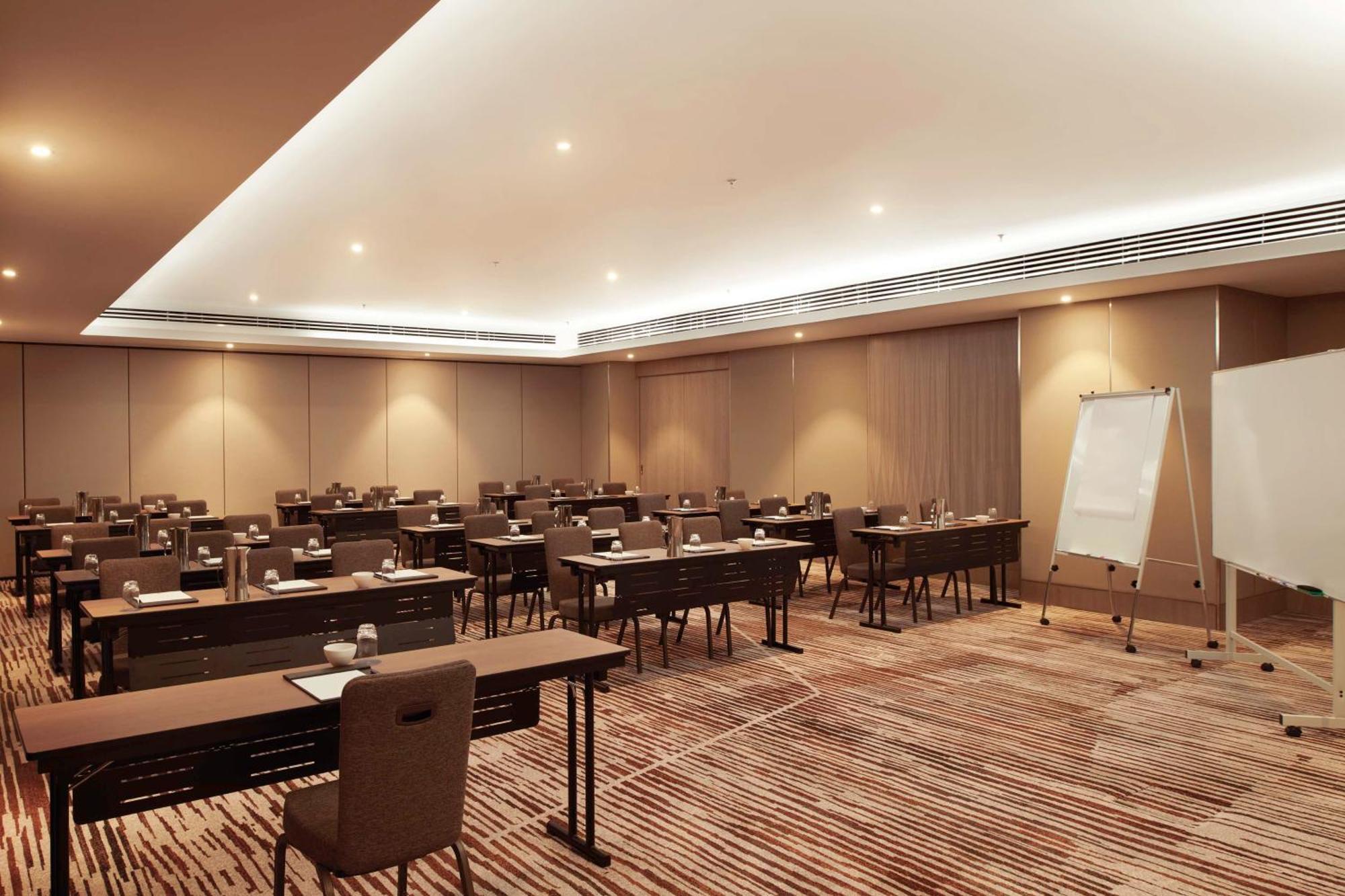 Doubletree By Hilton Shah Alam I-City Exterior photo Meeting room