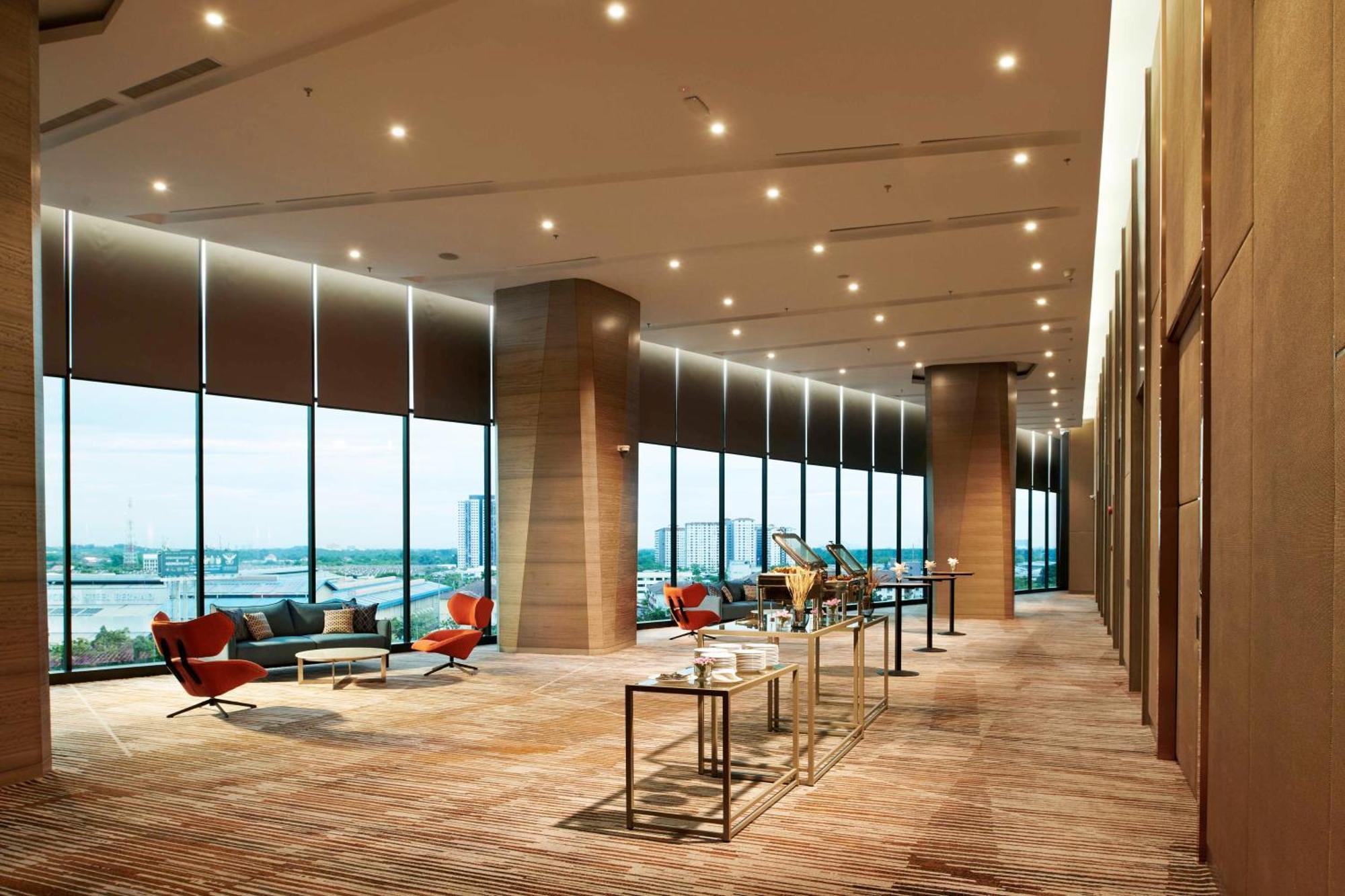 Doubletree By Hilton Shah Alam I-City Exterior photo The 360° Lounge